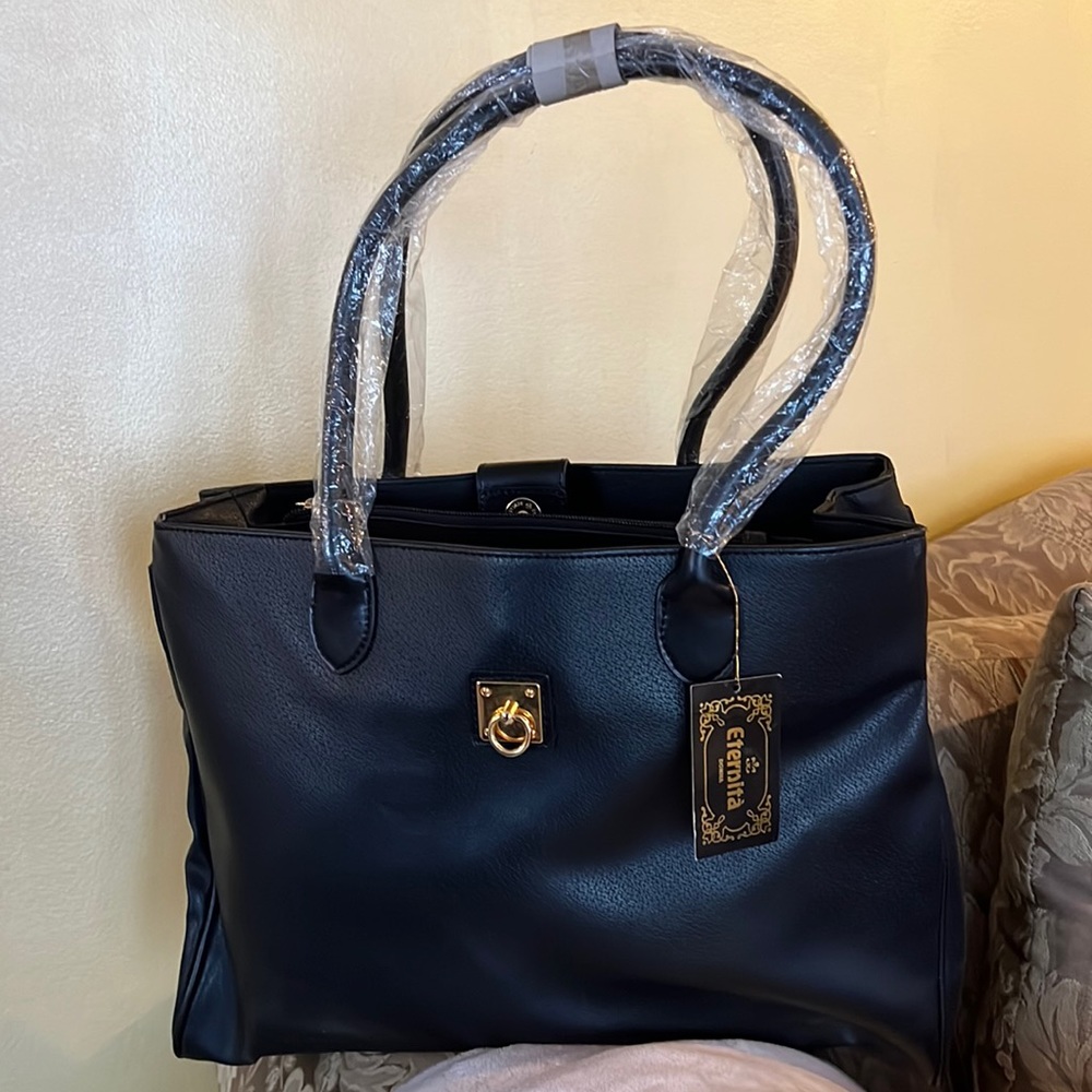NEW— Black artificial leather purse/handbag